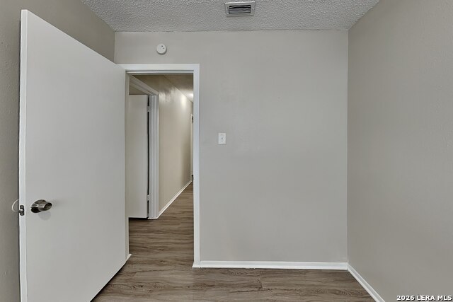 7527 Ledgebrook Drive Property Photo 12