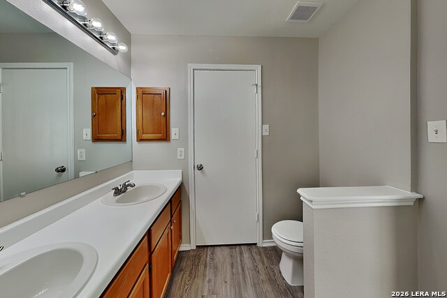 6734 Sandy Point Drive Property Photo 7