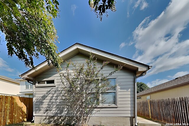 6734 Sandy Point Drive Property Photo 15