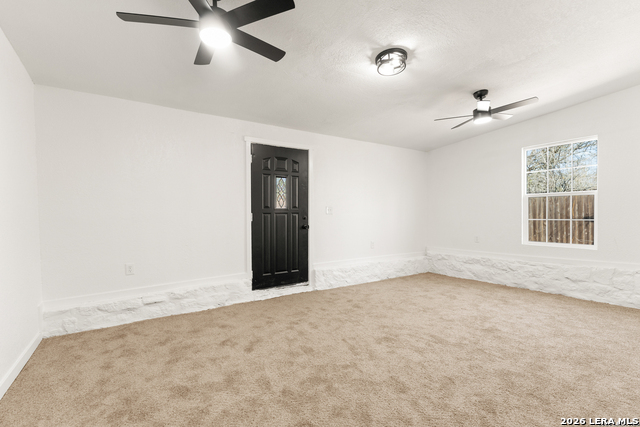 670 Quail Run Property Photo 28