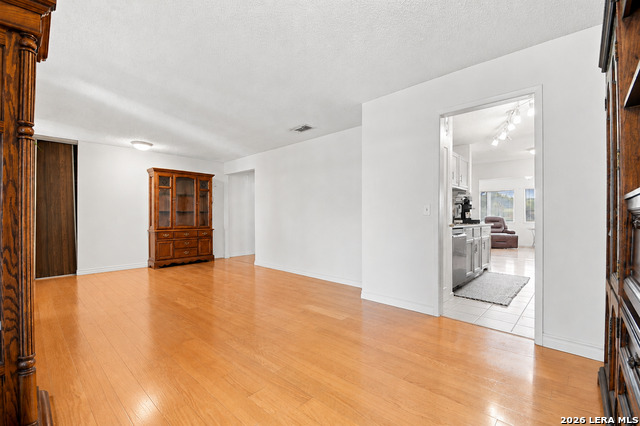 7952 Splintered Oak Property Photo 4