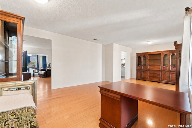7952 Splintered Oak Property Photo 5