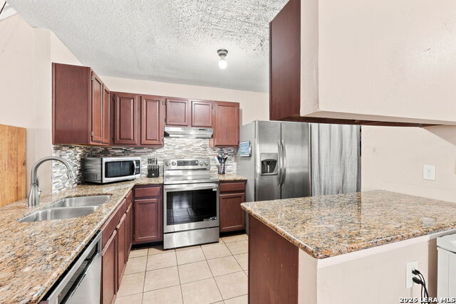 11710 Spring Ridge Dr Property Photo 8