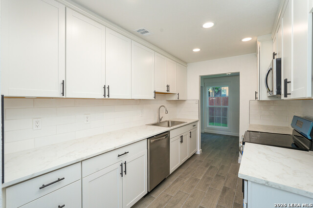 12027 Ashrock Ct Property Photo 8
