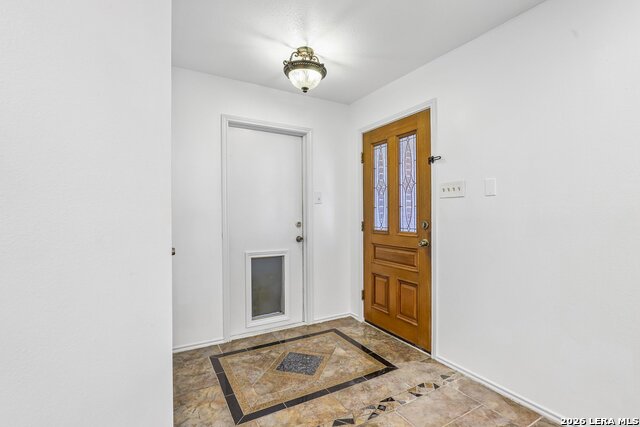 5614 Timber Trace St Property Photo 4