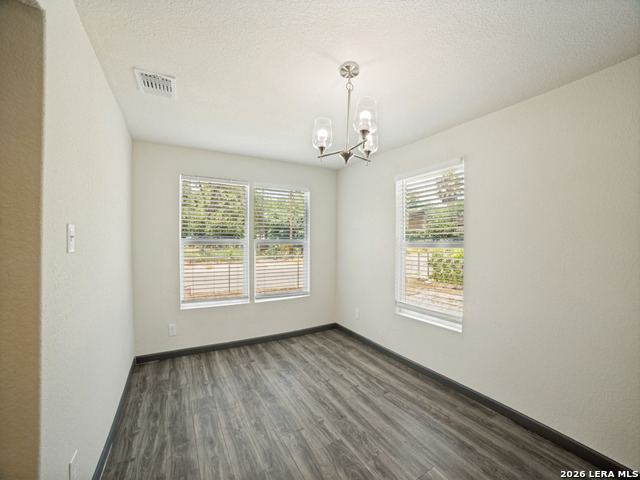 334 Bank St Property Photo 10