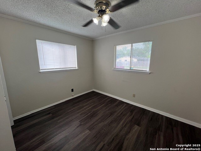 402 Michelle Dr Property Photo 7