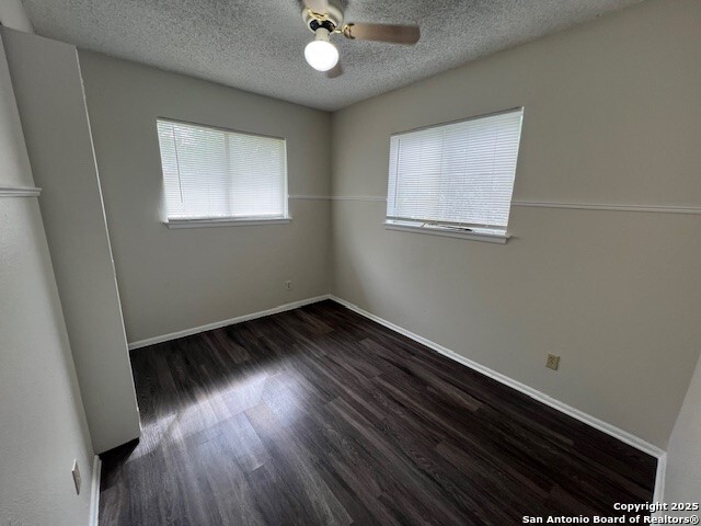 402 Michelle Dr Property Photo 8