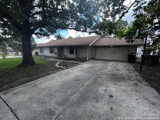 14118 Susancrest Dr Property Photo 2