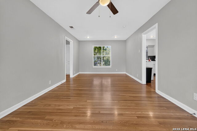 111 Laddie Pl Property Photo 6