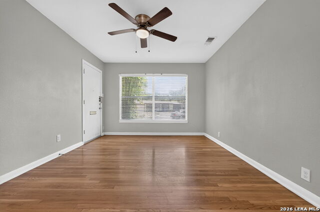 111 Laddie Pl Property Photo 7