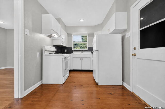 111 Laddie Pl Property Photo 10