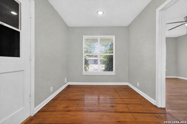 111 Laddie Pl Property Photo 12