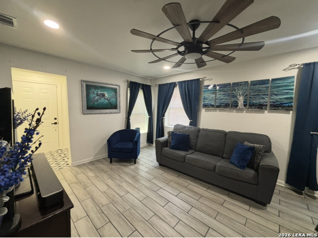 129 Halliday Property Photo 4