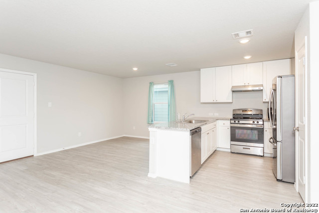 9227 Griffith Run Property Photo 3