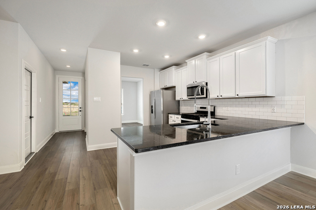 6627 Thorpe Hollow Property Photo 8