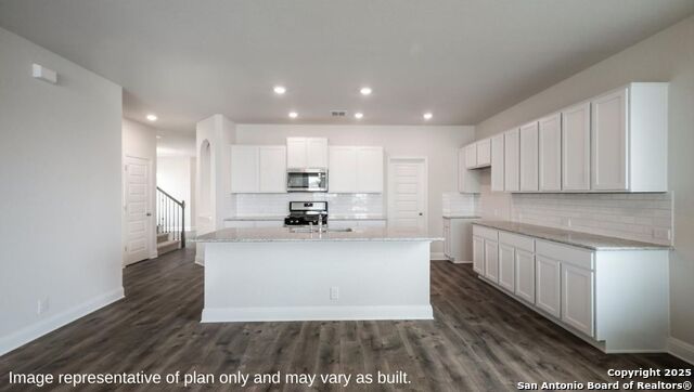 20828 Streamlet Property Photo 10