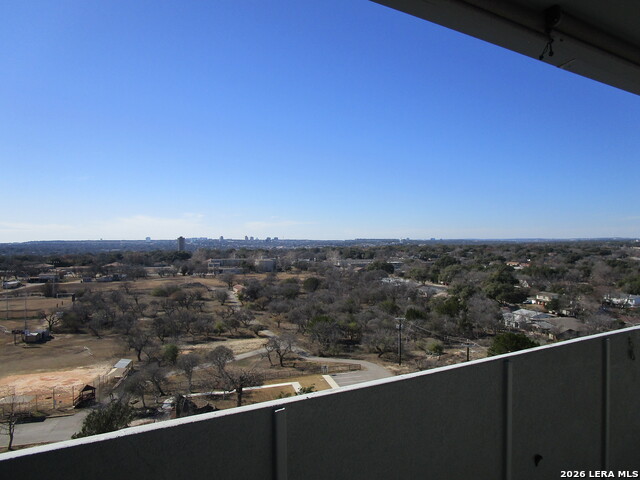 7039 San Pedro Ave Property Photo 22