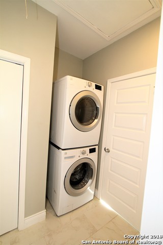 114 Oleander St Property Photo 11