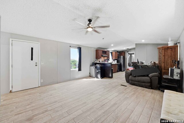 460 S Vine St Property Photo 31