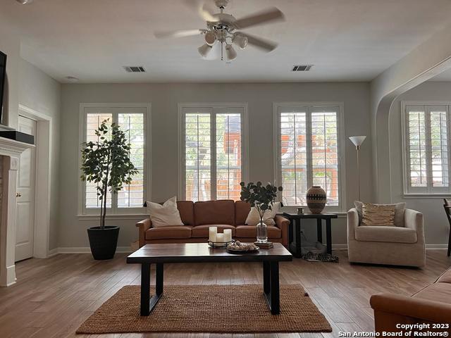 407 Elkgrove Ct Property Photo 15