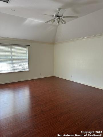 407 Elkgrove Ct Property Photo 20