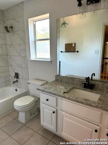 407 Elkgrove Ct Property Photo 24