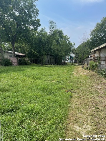 812 W Hollywood Ave Property Photo 3