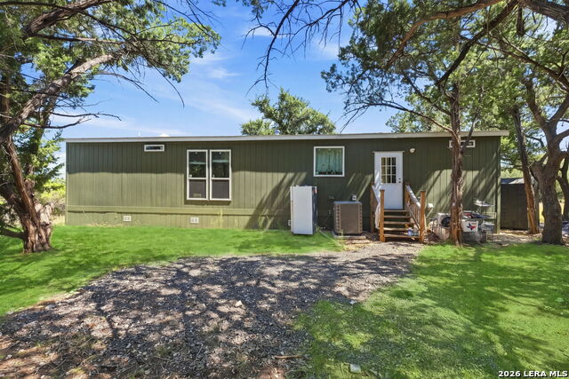 133 Canyon Lake Dr Property Photo 8