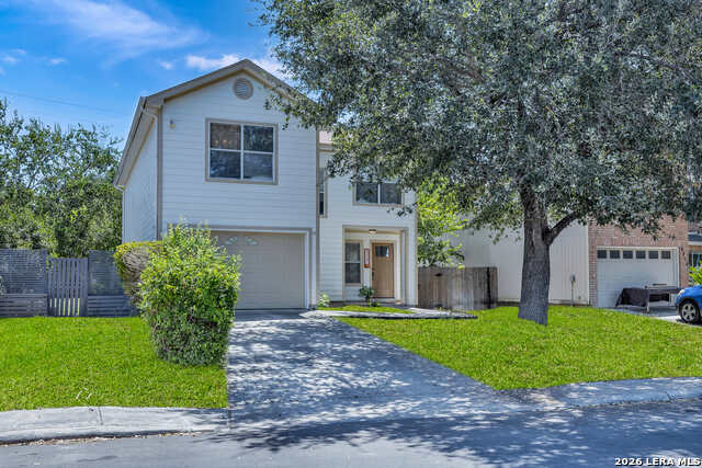 8218 Laurel Bnd Property Photo 2