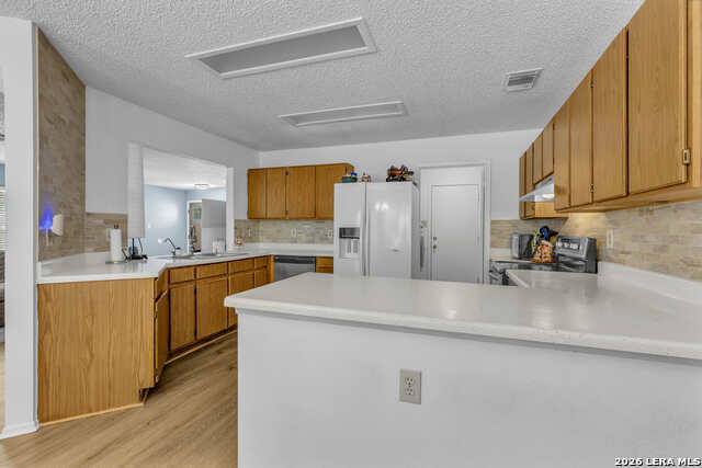 8218 Laurel Bnd Property Photo 11