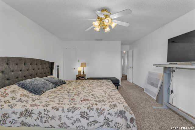 8218 Laurel Bnd Property Photo 18