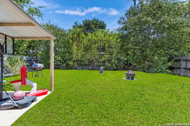 8218 Laurel Bnd Property Photo 30