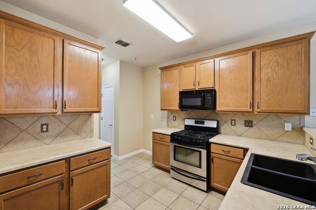 1315 Winston Cv Property Photo 10