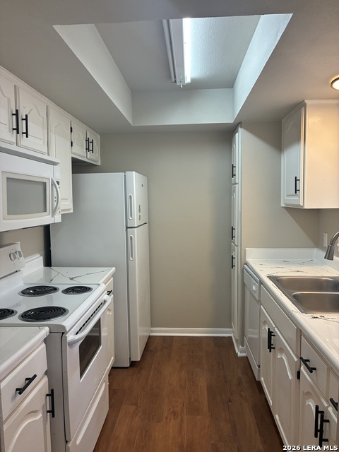 11843 Braesview Property Photo 7