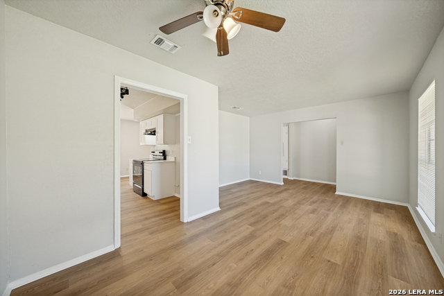 4240 Chestnuthill Dr Property Photo 4