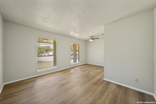 4240 Chestnuthill Dr Property Photo 5