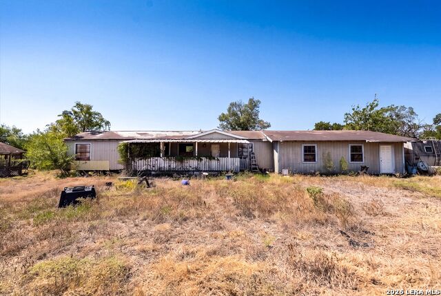 990 Hillcrest Trl Property Photo 7