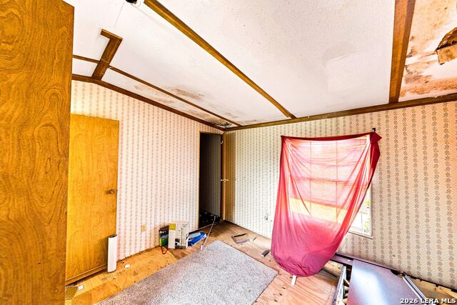 990 Hillcrest Trl Property Photo 18