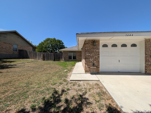 1644 W County Line Rd Property Photo 2
