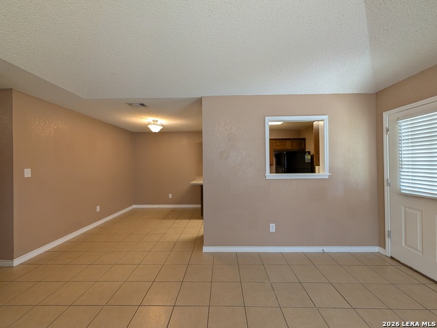 1644 W County Line Rd Property Photo 8