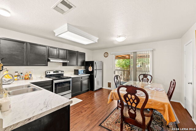 135 Booker Palm Property Photo 6