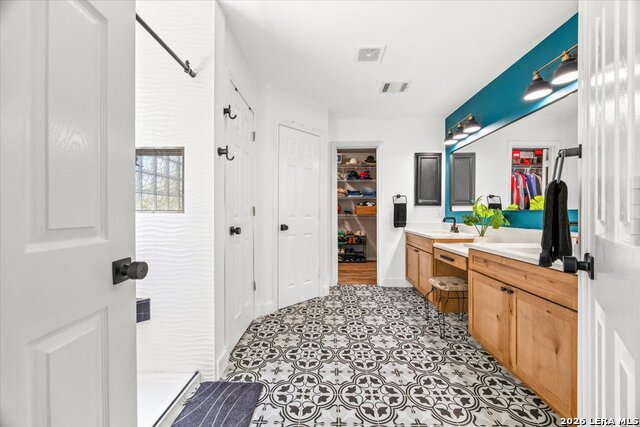 10610 Axis Xing Property Photo 27