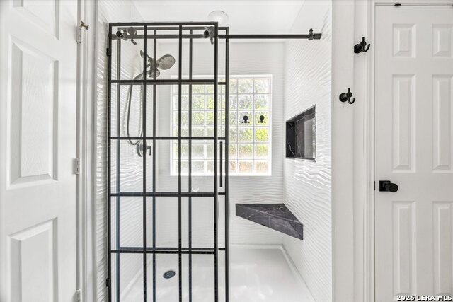 10610 Axis Xing Property Photo 29