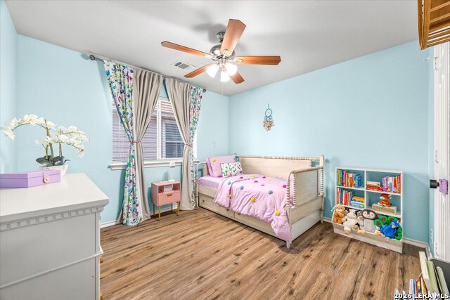 10610 Axis Xing Property Photo 33