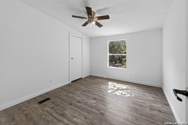 2408 Deer Run Pass Property Photo 33