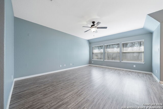369 Derby Dr Property Photo 3
