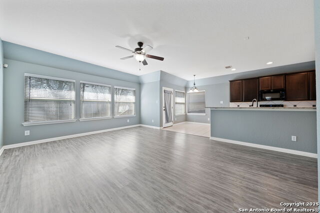 369 Derby Dr Property Photo 6