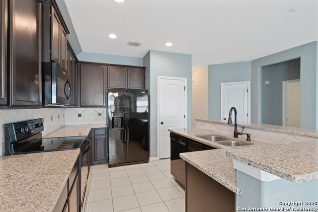 369 Derby Dr Property Photo 9