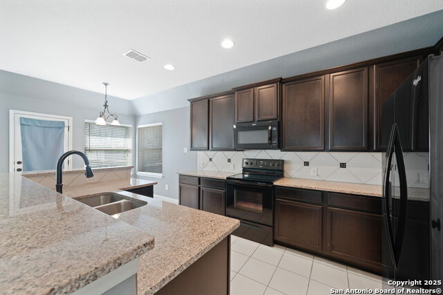 369 Derby Dr Property Photo 10